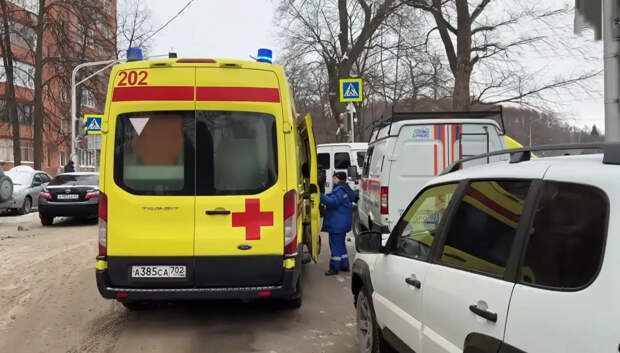 В Уфе мужчина с ножом напал на студентов медицинского вуза