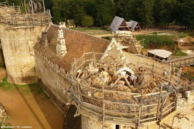 Геделон — средневековый замок во Франции, который строят сейчас Геделон, замок, франция