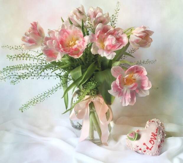 Орлова М.  Розовые тюльпаны букет Весенние натюрморты (700x623, 268Kb)