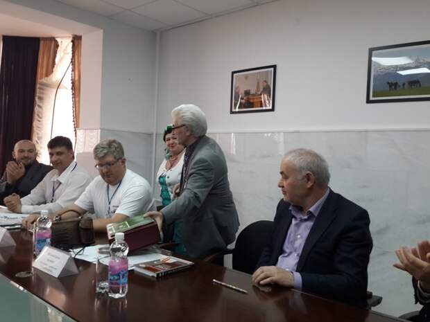 3 подарок а султану