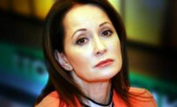 Шоу-бизнес: Одна с миллионами долгов: Почему рухнул идеальный брак Ольги Кабо, Как выглядит сын, которого родила в 44 года