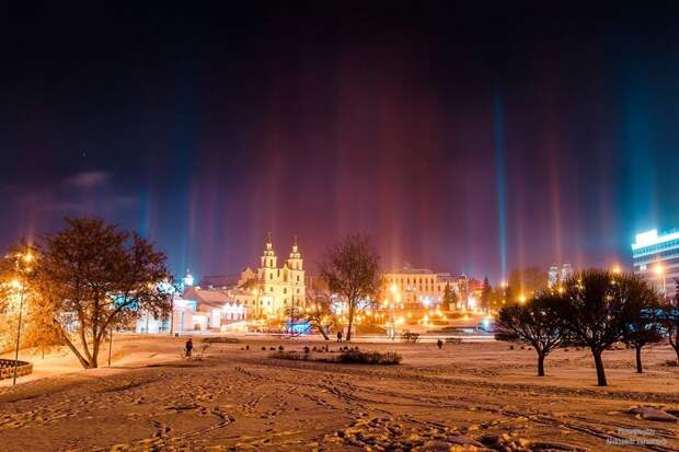 17. Минск, Беларусь  онтарио, столб света, явление