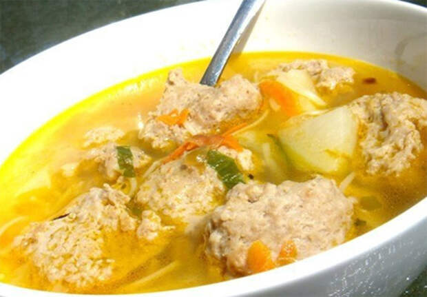 Суп с рыбными фрикадельками и рисом
