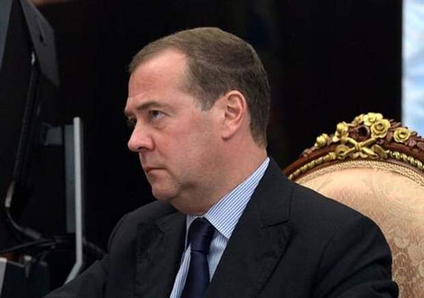 Медведев заявил, что разговоры об угасании международного права преувеличены