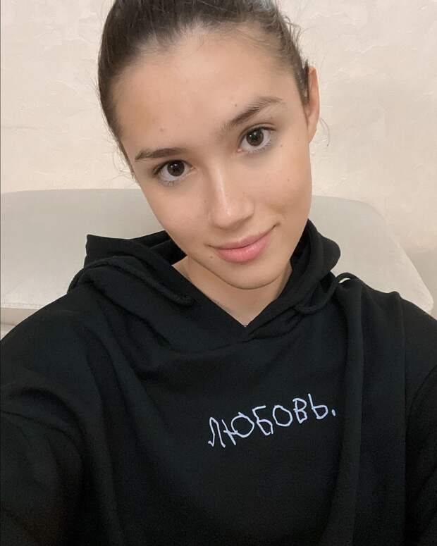 Дочь Эминема опубликовала редкий снимок с бойфрендом