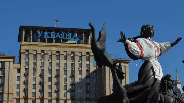 Украинский дипломат Чалый посоветовал Киеву «остановить» Москву
