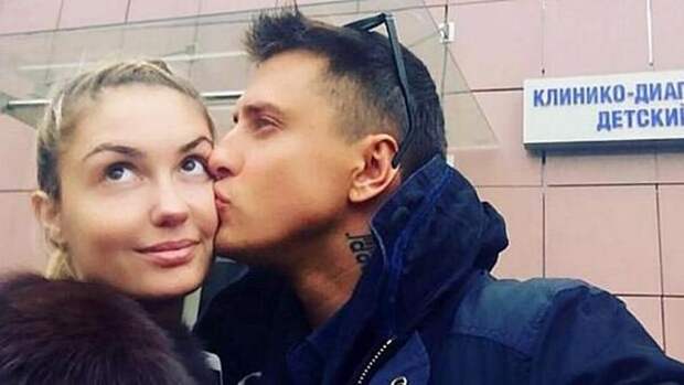 «Я занимался боксом, рука тяжелая»: Прилучный впервые об избиении Муцениеце