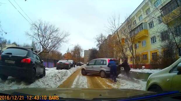 Русские в Беде не Бросают Добрые дела, авто, видео, помощь на дороге