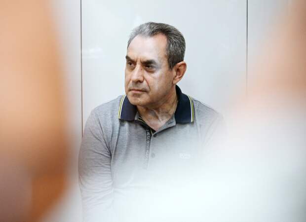 Замкомандующему военным округом России запросили 12 лет колонии