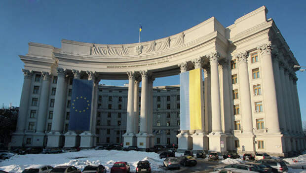 Здание МИД Украины. Архивное фото