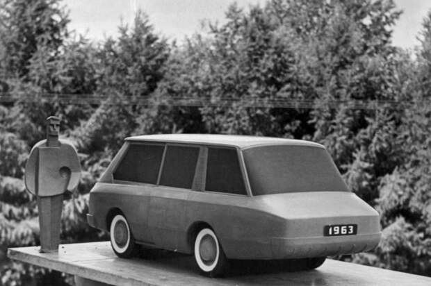 Мотор сзади, просторный салон и электропривод двери: провалившийся проект советского такси