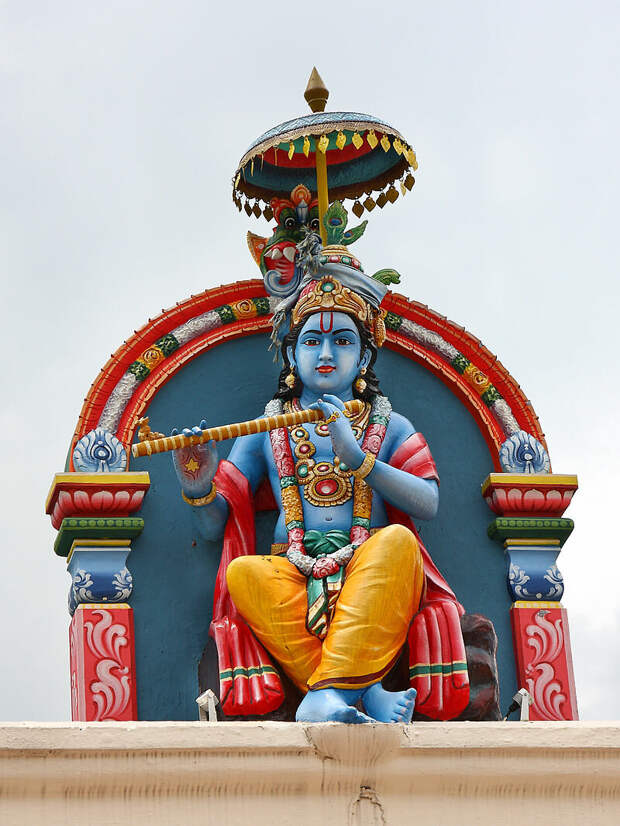 Кришна - одно из наиболее популярных индуистских божеств