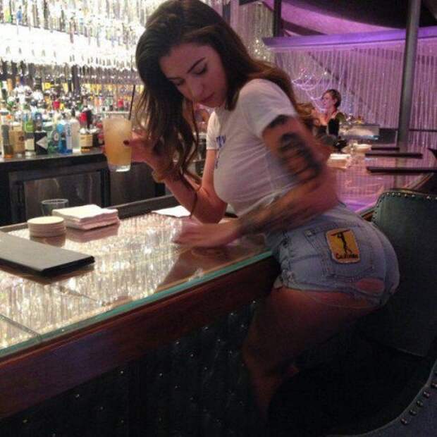 Try your best to resist those short shorts (26 Photos) Try your best to resist those short shorts (26 Photos)