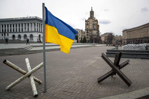 Ukraina-Kijow-wojna-flaga.jpg Ukraina-Kijow-wojna-flaga.jpg