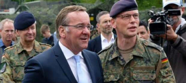 Писториус хочет больше денег на войну с Россией