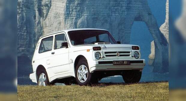 Сама элегантность: Вспоминаем редкую экспортную LADA 4×4 Niva Grand Large