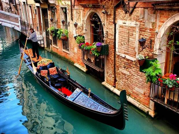 Каналы Венеции, гондолы