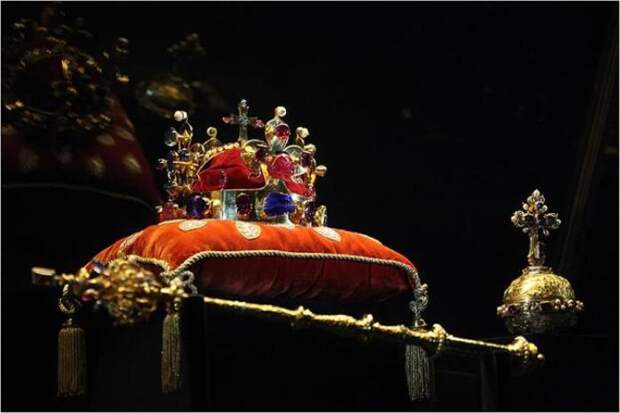 Королевские регалии чешских монархов. /Фото: diletant.media