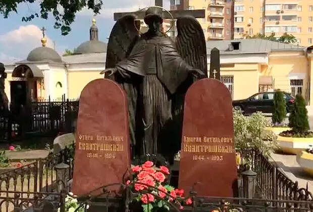 Могилы Отари и Амирана Квантришвили на Ваганьковском кладбище Москвы