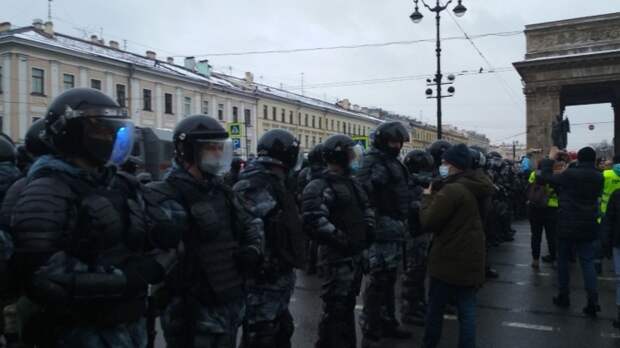 Несанкционированный митинг в Санкт-Петербурге 