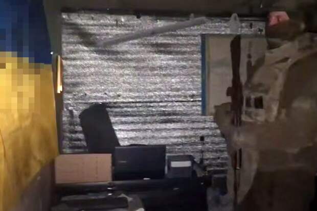 МО: бойцы группировки Восток показали изнутри захваченный штаб ВСУ в Гуляйполе