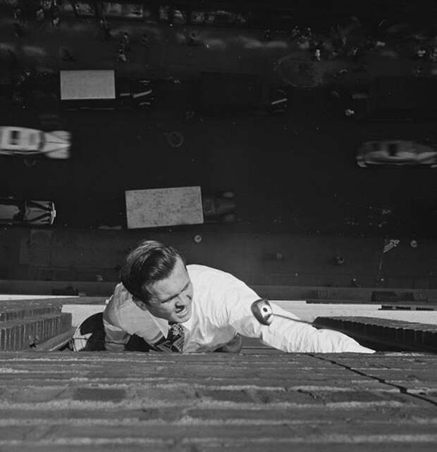 Помощь идет, 1946 life, Стэнли Кубрик, звезды, знаменитости, режиссеры, фотограф, фотографии, юность гения