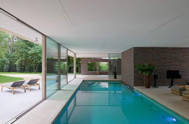 Бассейн в доме: виды, варианты размещения и уход (60 фото)