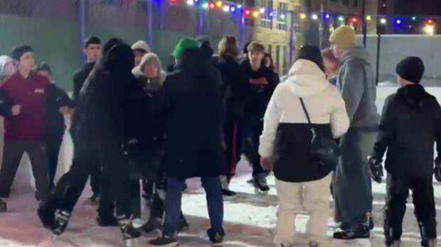 Лопнувшее терпение: Детей приезжих убрали с катка, но их сородичи уже готовят заявление в суд