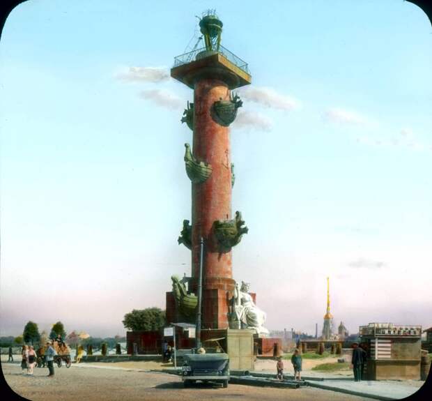 Санкт-Петербург. Ростральная колонна на Васильевском острове