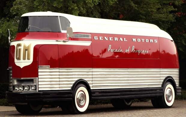 GM Futurliner - футуристический автобус из прошлого.