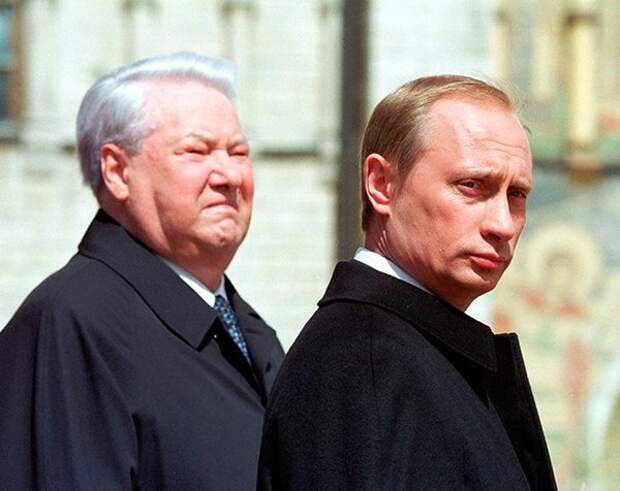 "Его учителями были Ельцин, Чубайс, Гайдар". Путин в одиночку вывел Россию из кризиса 90-х? Версия историка