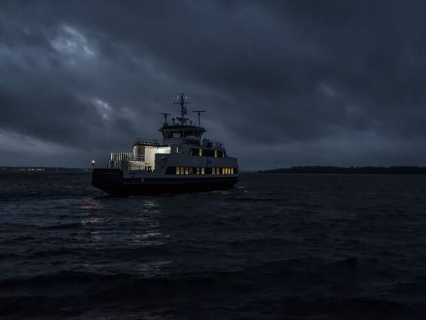 Трех солдат-срочников в Крыму унесло на лодке в море, их ищут четвертые сутки
