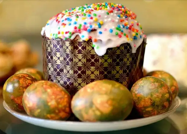 Рязанцам рассказали, как освятить куличи дома