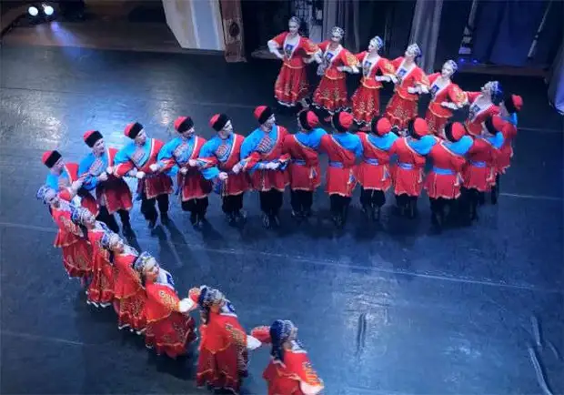 Танцевальный флешмоб #Россия_мы подхватили в Челябинской области