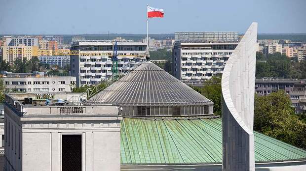 Сейм Польши принял резолюцию о переносе посольства России из столицы