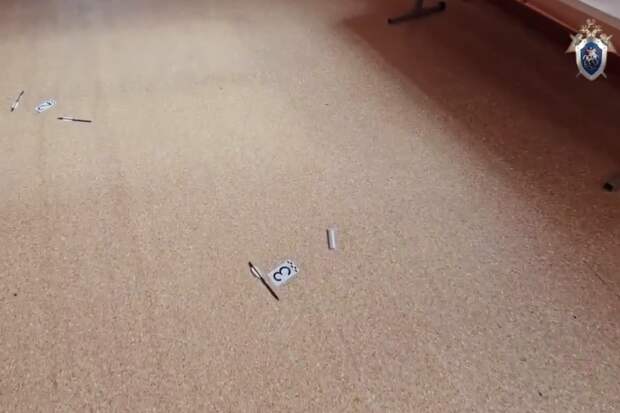 Появилось видео работы следователей в школе в Челябинске