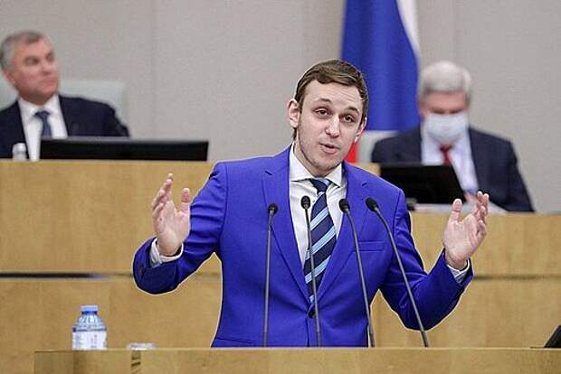 Любимого депутата Жириновского исключили из ЛДПР