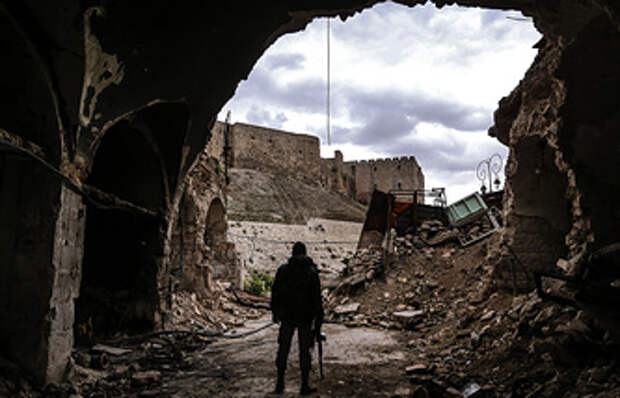 Вид на Цитадель Алеппо из Старого города, Алеппо, 5 марта