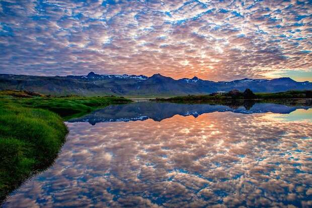 amazing-reflections-optical-illusions-15-5836d8fb3822c__700