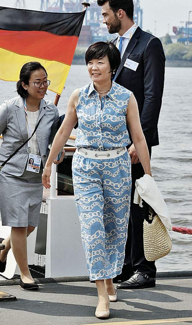 Аки Абэ, супруга премьер-министра Японии Фото: REUTERS