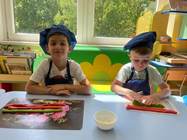 Мастер-класс по приготовлению печенья «Алфавит» прошел в детском саду СЗАО