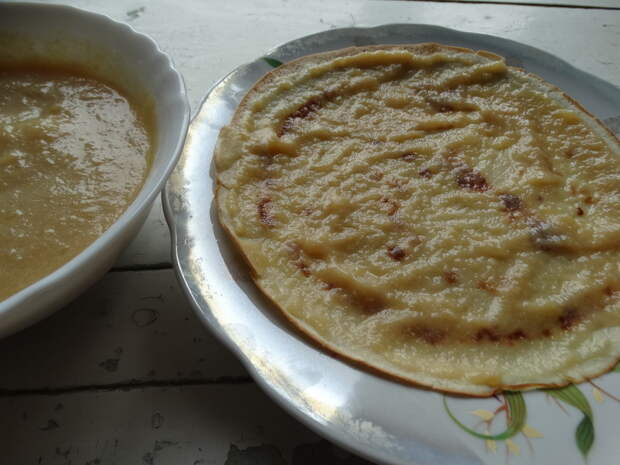 Яблочный десерт из яблок со сгущёнкой (всего 3 ингредиента, а вкус потрясающий)