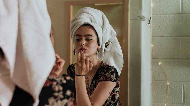 Без скрабов и кислот: как правильно использовать энзимную пудру