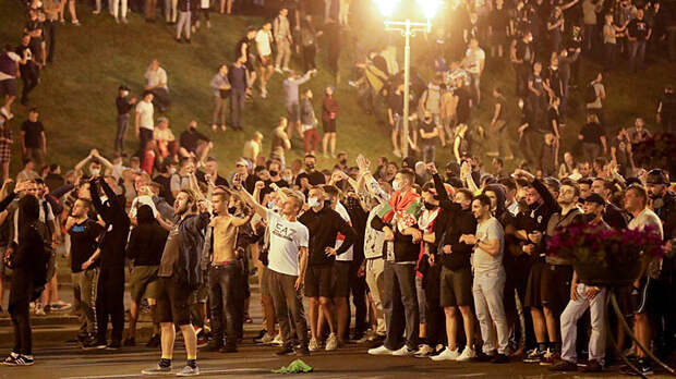 Захват Белоруссии перед проигрышем: "Августовским сюрпризом" Путина пытались собрать новый "майдан"