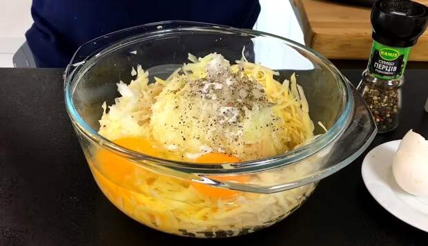 Золотистые драники с грибами и сыром — блюдо, которое сочетает в себе традиционный вкус картофельных дерунов и насыщенный...-3