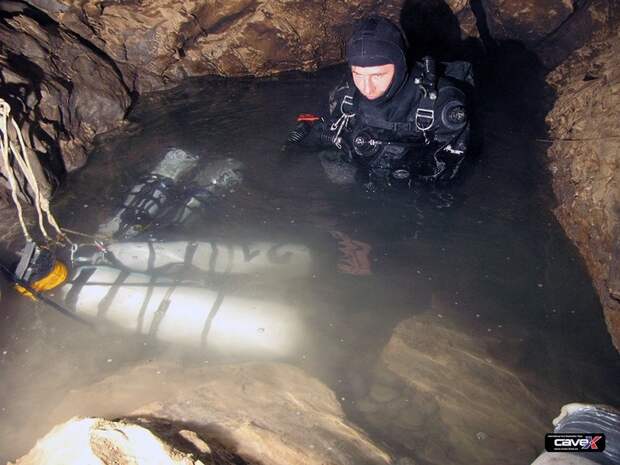 Самая глубокая в мире пещера (9)