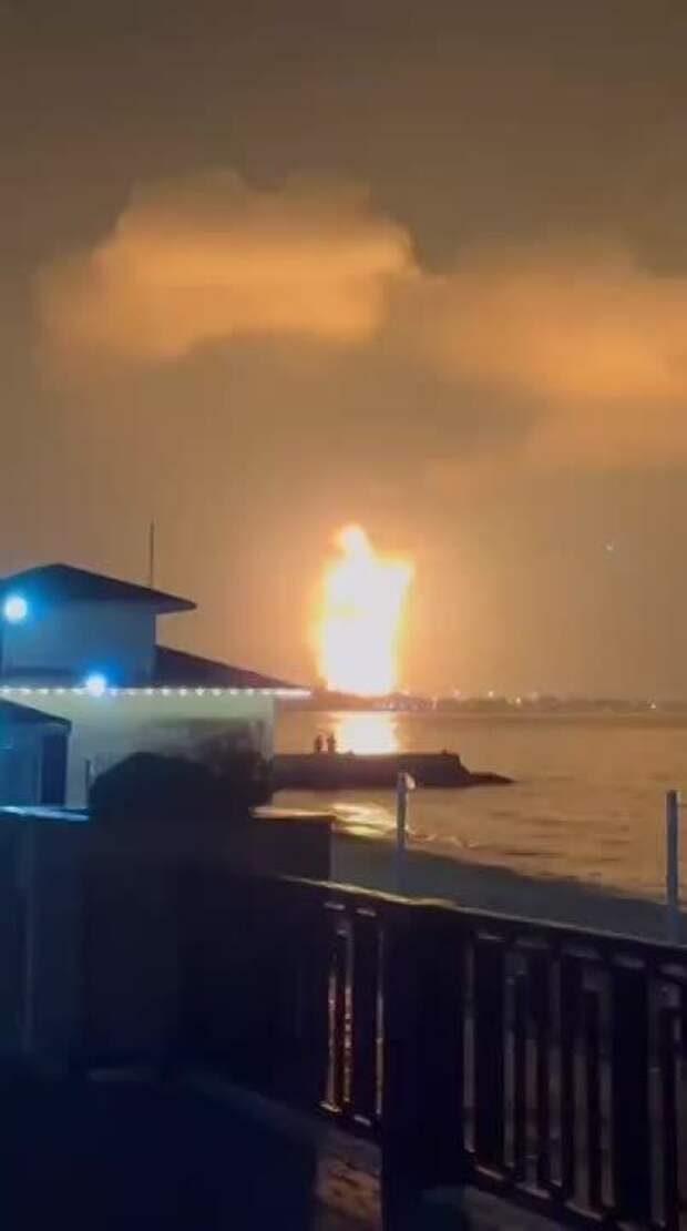 Два майора: Глава Крыма Аксёнов, вчера вечером: