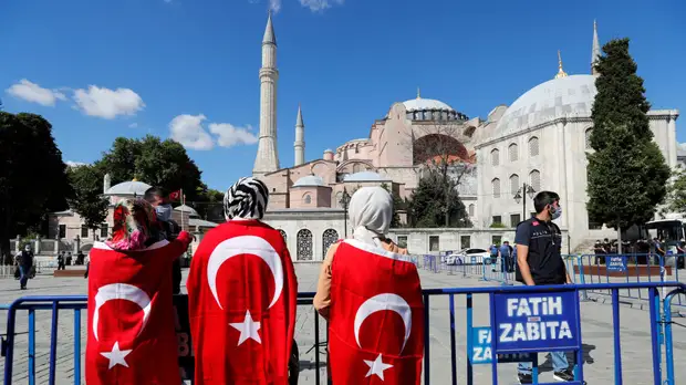 В МИД России оценили решение превратить собор Святой Софии в мечеть