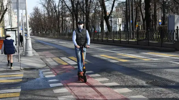 Эксперт заявил о важности регулирования использования электросамокатов