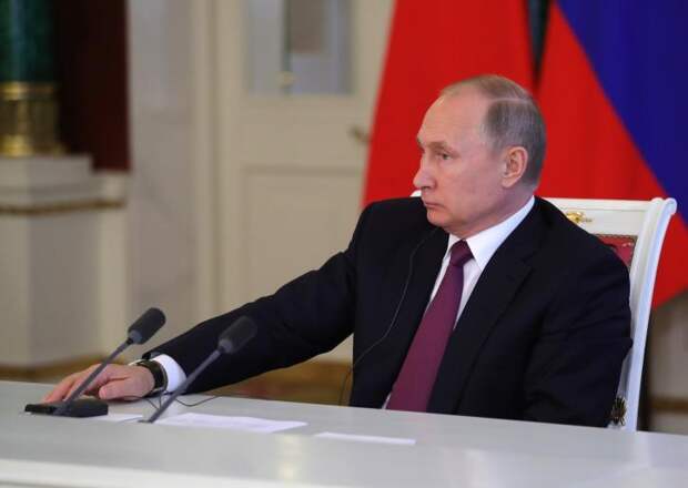 Последние новости сегодня. Путин продлил запрет на перевозки с Украины через Россию